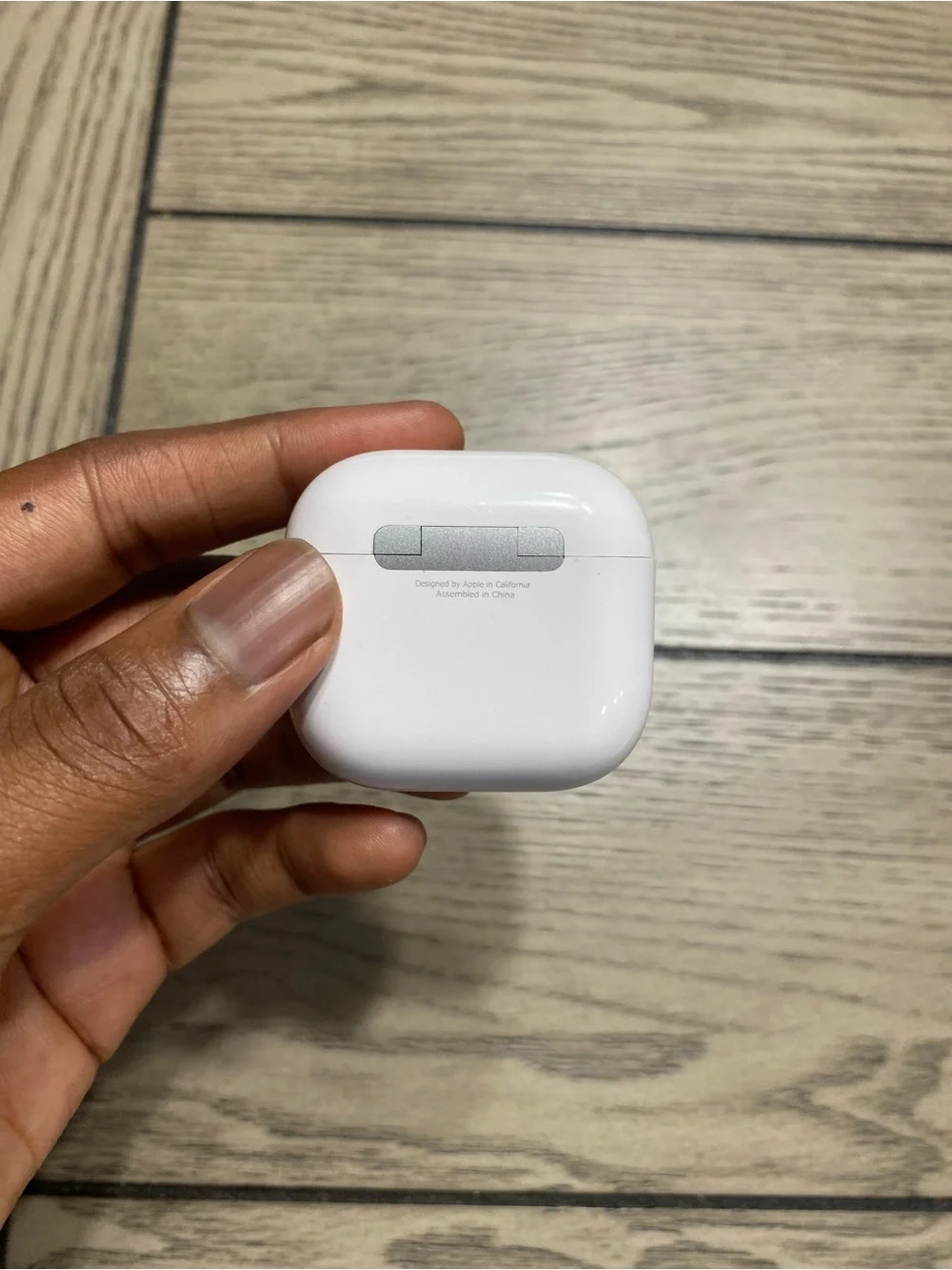 Apple White Wireless Earbuds with Charging Case